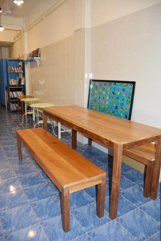 Frog House Bed & Breakfast (Adults Only) Patong Δωμάτιο φωτογραφία