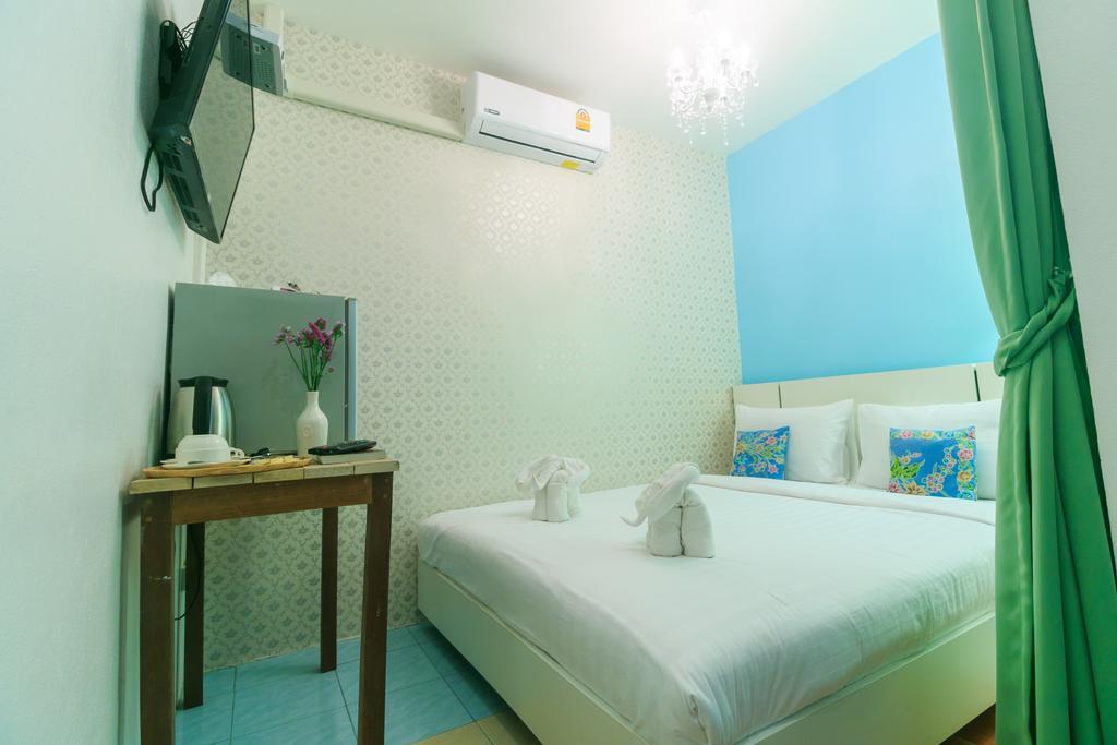 Frog House Bed & Breakfast (Adults Only) Patong Εξωτερικό φωτογραφία