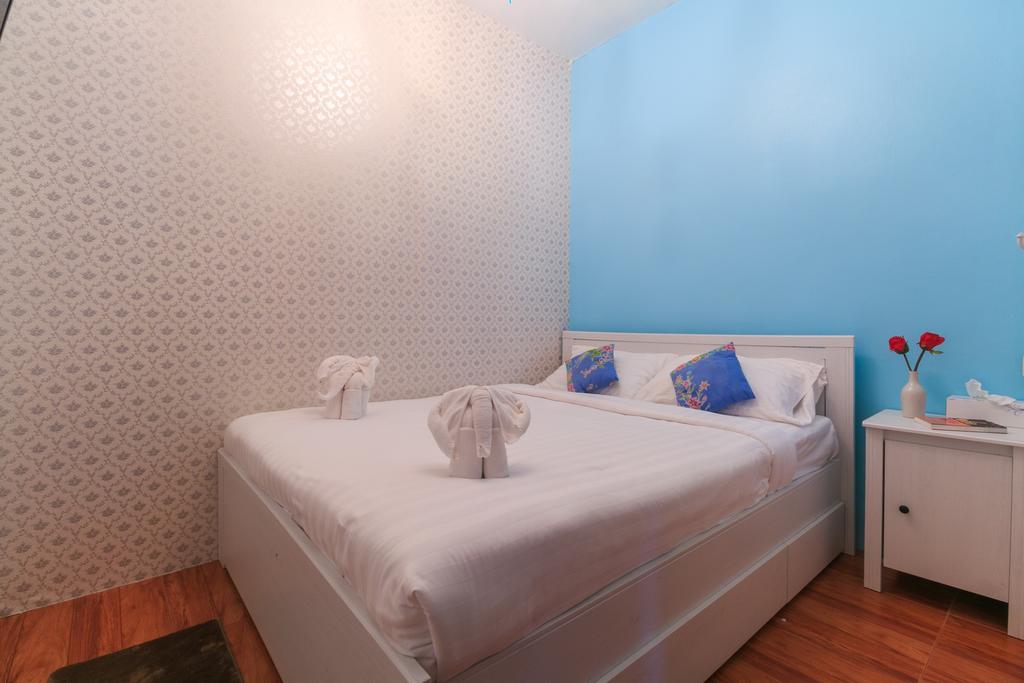 Frog House Bed & Breakfast (Adults Only) Patong Εξωτερικό φωτογραφία